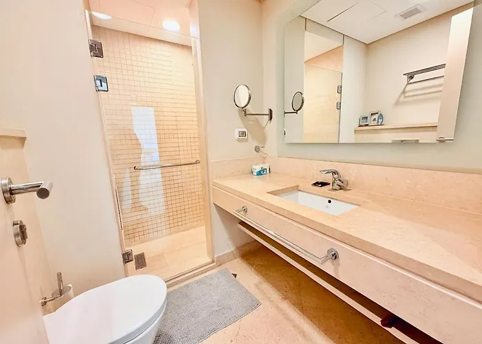 Classy, Two-bedrooms, Mangroovy شقة *